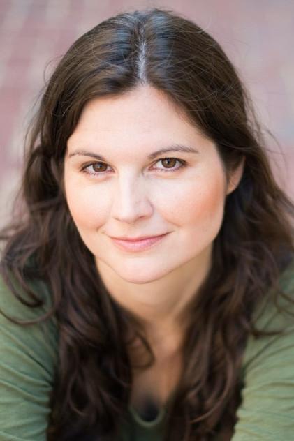 Lisa Jakub - Actor Profile Photo