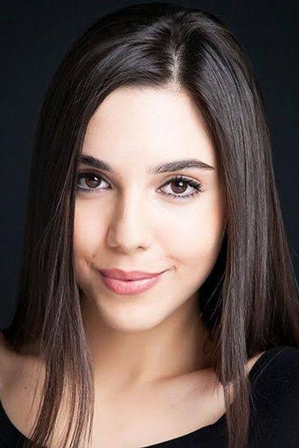 Pelin Uluksar - Actor Profile Photo