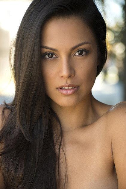 Raquel Pomplun - Actor Profile Photo