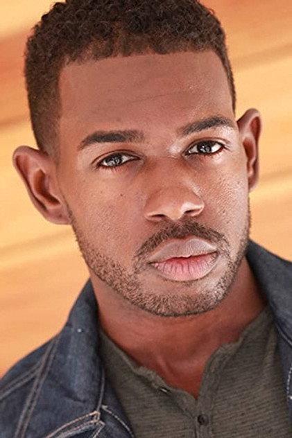 Donzell Lewis - Actor Profile Photo