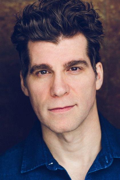 Josh Davis - Actor Profile Photo