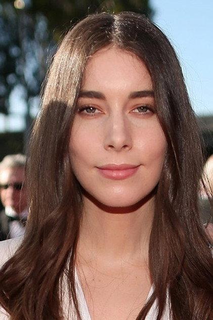 Danielle Haim - Actor Profile Photo
