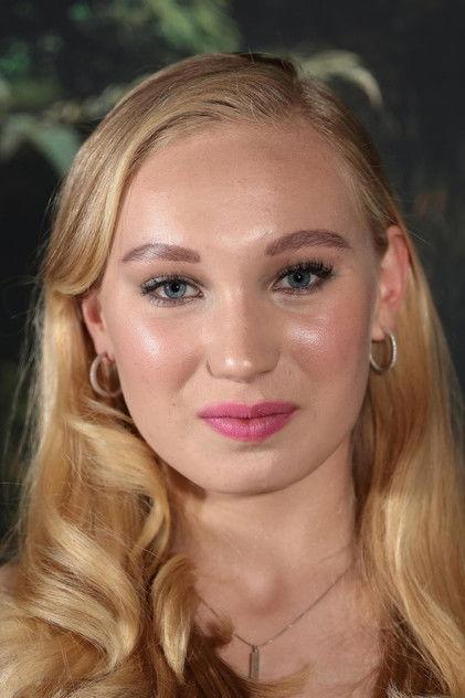 Helena Zengel - Actor Profile Photo