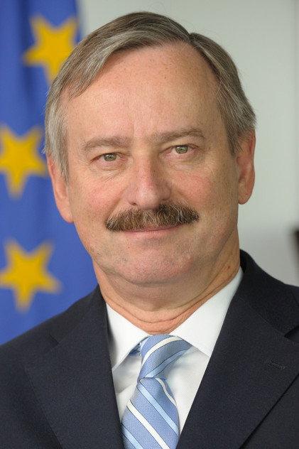 Siim Kallas - Actor Profile Photo