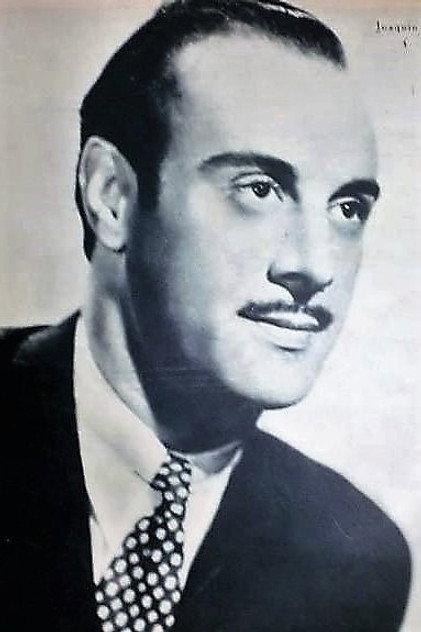 Joaquín Bergía - Actor Profile Photo