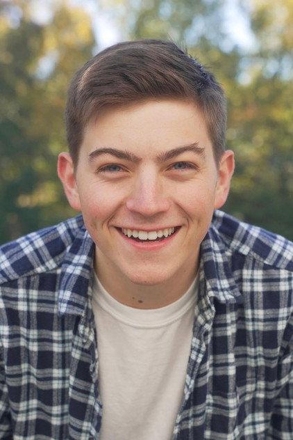 Lou Bosch - Actor Profile Photo