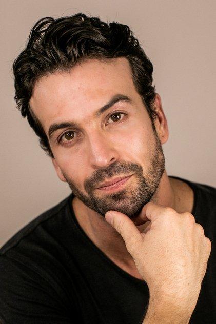 Armand Aucamp - Actor Profile Photo