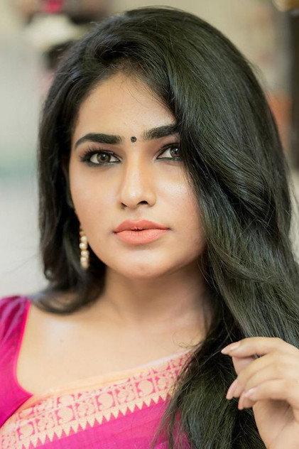 Shruthi Selvam - Actor Profile Photo