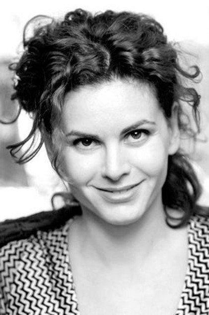 Anna Stante - Actor Profile Photo