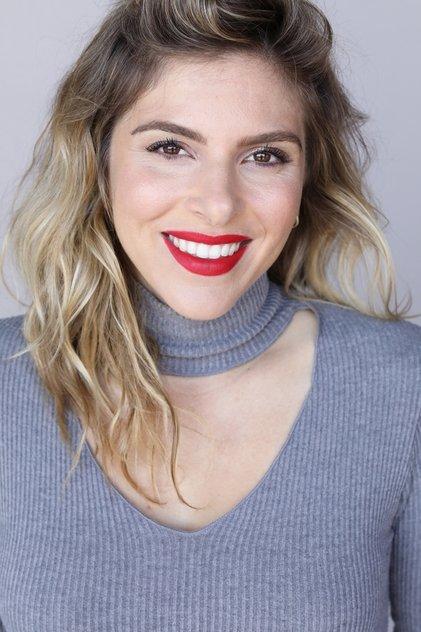 Alexa Kahn - Actor Profile Photo