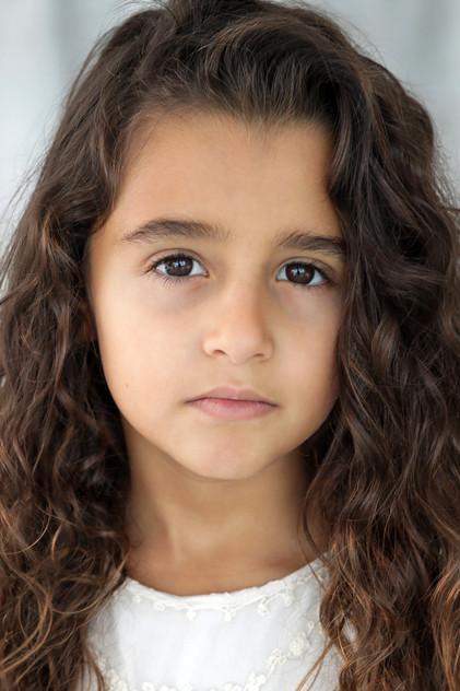Belle Swarc - Actor Profile Photo