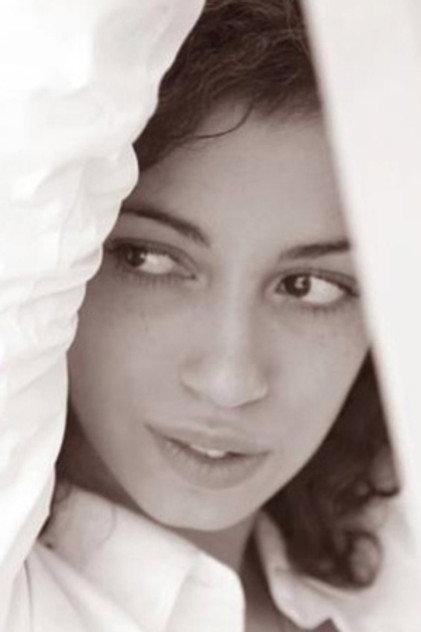 Julia Vie - Actor Profile Photo
