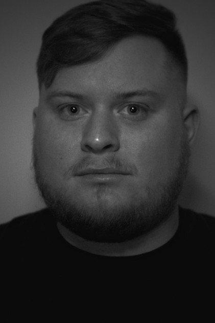 Hunter Groves - Actor Profile Photo