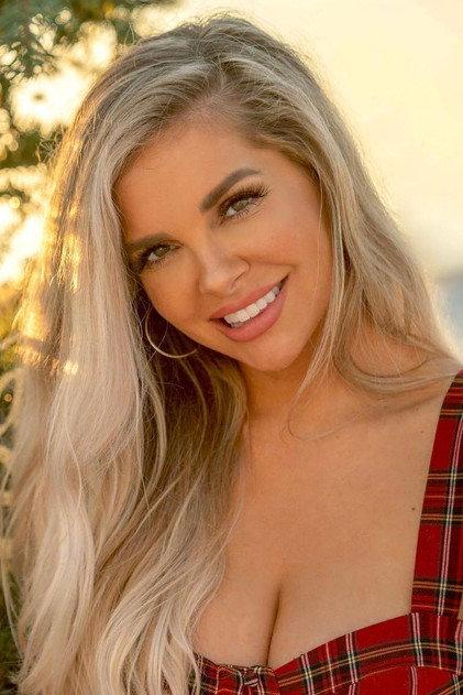 Kayla Collins - Actor Profile Photo