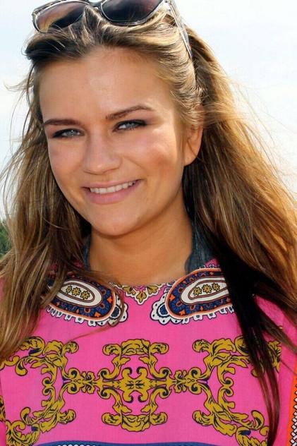 Emilia Roosmann - Actor Profile Photo
