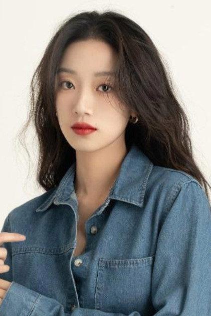 Mai Tong - Actor Profile Photo