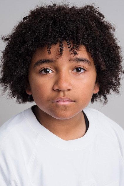 Ashton Robertson - Actor Profile Photo
