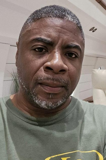 Robert L. Parker III - Actor Profile Photo