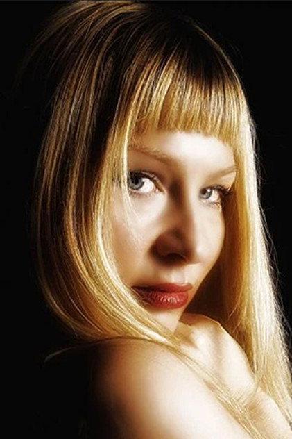 Samantha Newark - Actor Profile Photo