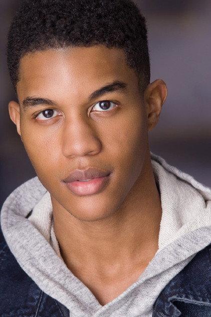 Aaron Valentine - Actor Profile Photo
