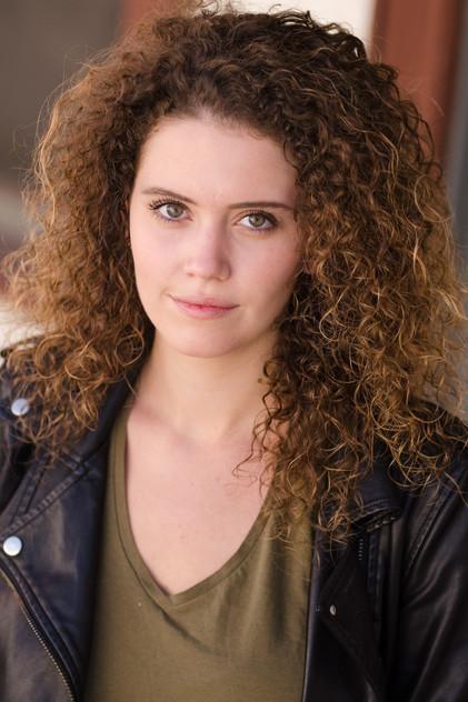 Emma Deckers - Actor Profile Photo