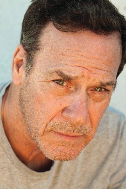 Grainger Hines - Actor Profile Photo