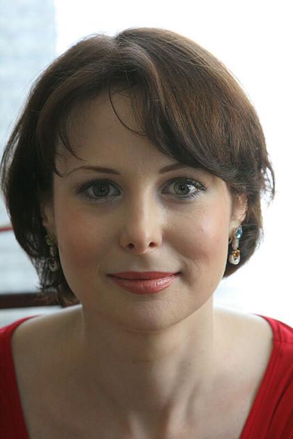 Olga Pogodina - Actor Profile Photo