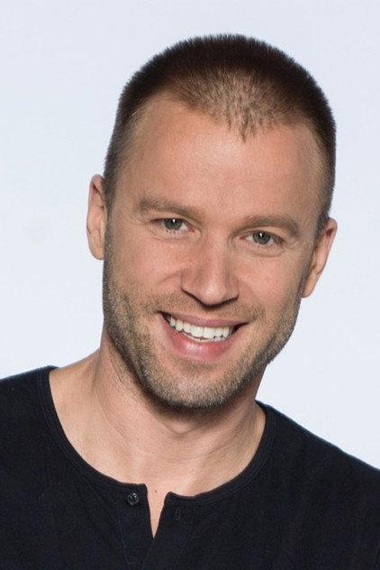 Jonny Fischer - Actor Profile Photo