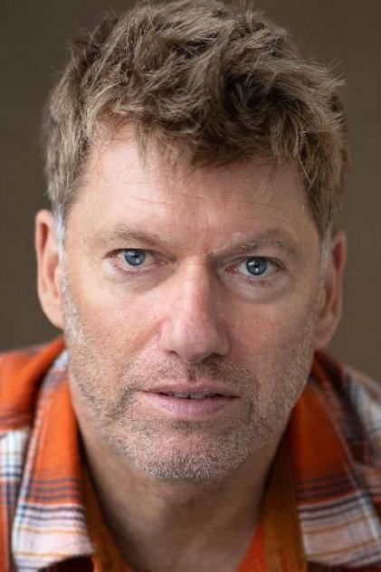 Stephen Beckett - Actor Profile Photo