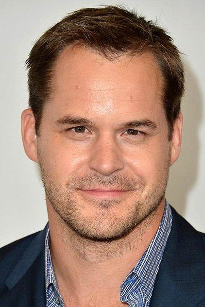 Kyle Bornheimer - Actor Profile Photo