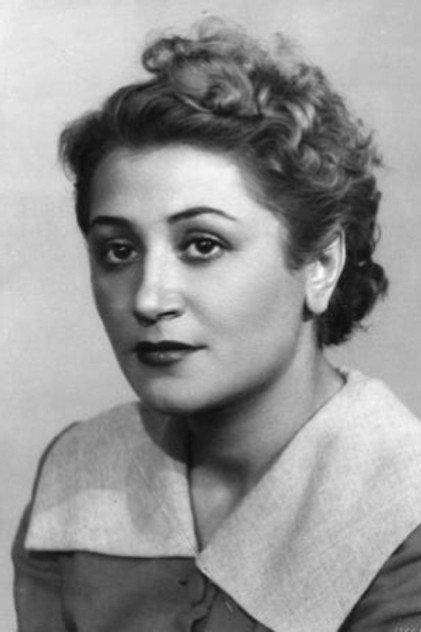 Aleksandra Smolyarova - Actor Profile Photo