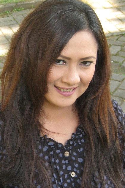 Wenny Rosaline - Actor Profile Photo