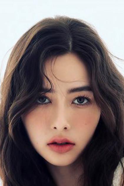 Chanya Amarit Duval - Actor Profile Photo