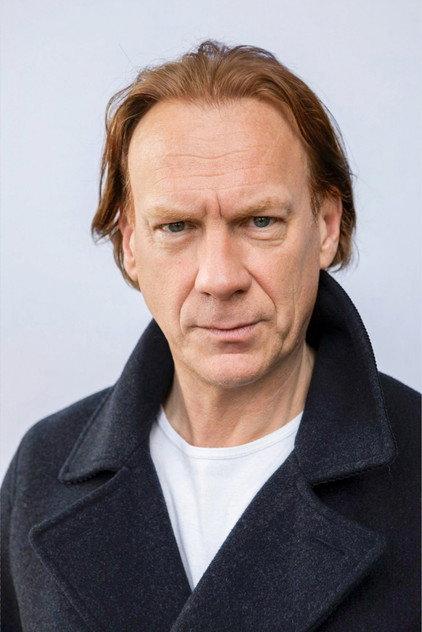 Shaun Dingwall - Actor Profile Photo