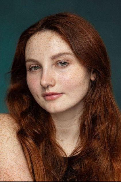 Holly Higbee - Actor Profile Photo