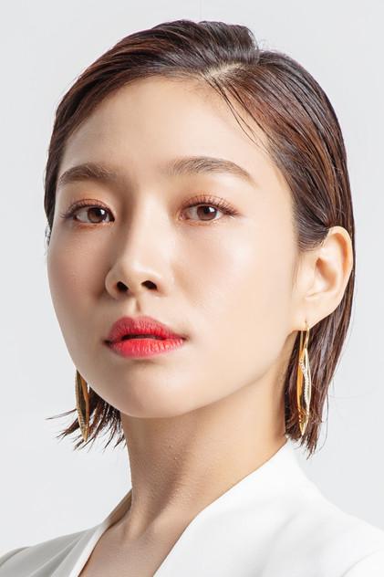 Moon Choi - Actor Profile Photo