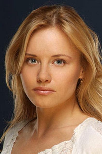 Liina Brunelle - Actor Profile Photo