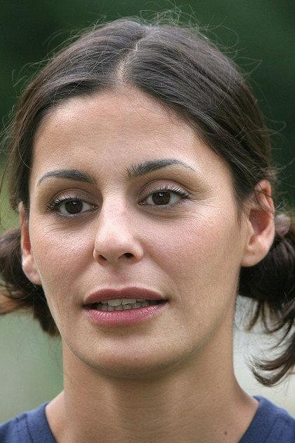 Funda Vanroy - Actor Profile Photo