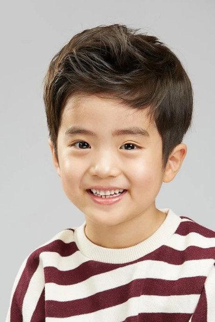 Park Si-wan - Actor Profile Photo