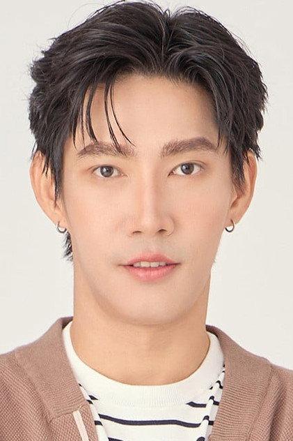 Sivakorn Lertchuchot - Actor Profile Photo