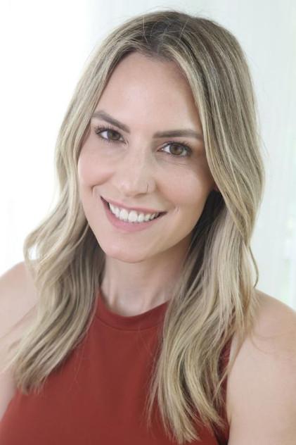 Lisa Fenimore - Actor Profile Photo