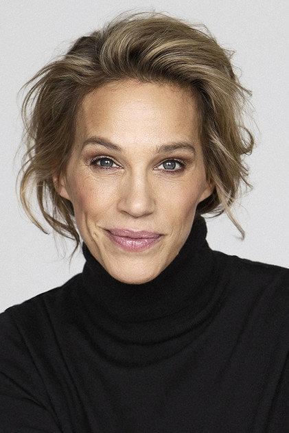 Emma Wiklund - Actor Profile Photo