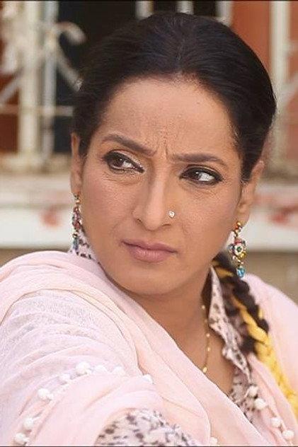 Farha Nadir - Actor Profile Photo