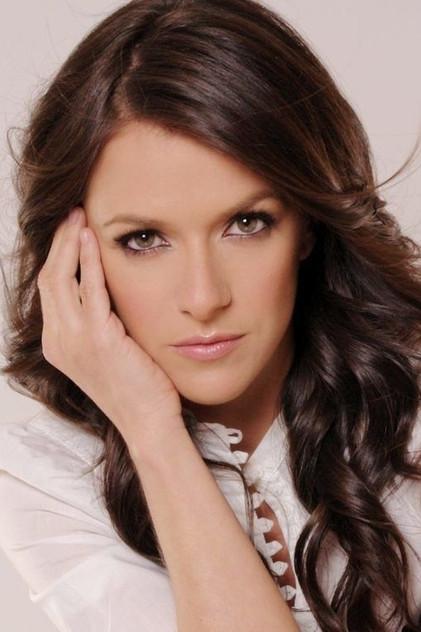 Iliana Fox - Actor Profile Photo