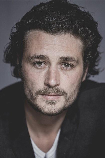 Paul Valy - Actor Profile Photo
