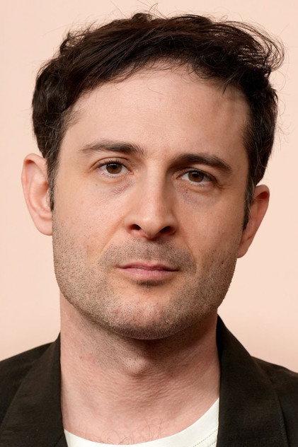 Arthur Harari - Actor Profile Photo