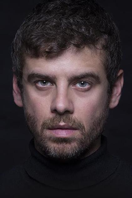 Raúl Amores - Actor Profile Photo