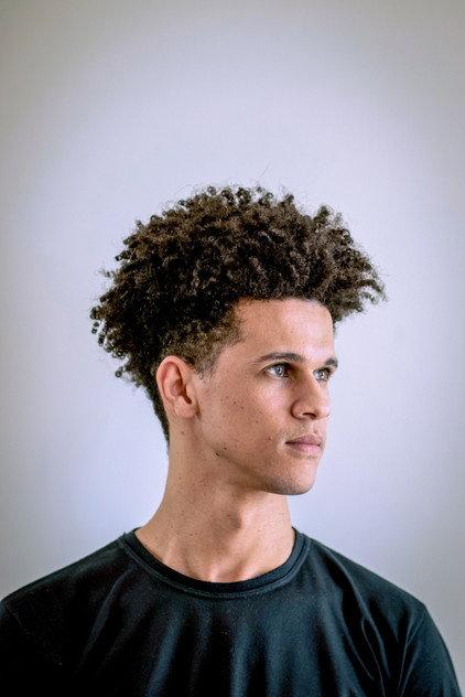 Douglas Oliveira - Actor Profile Photo