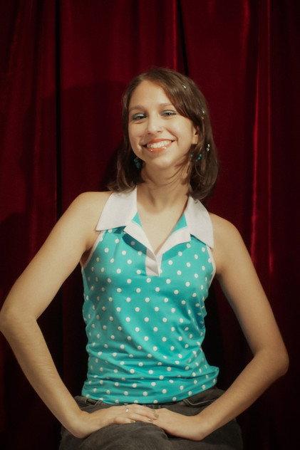 Bia Capelas - Actor Profile Photo