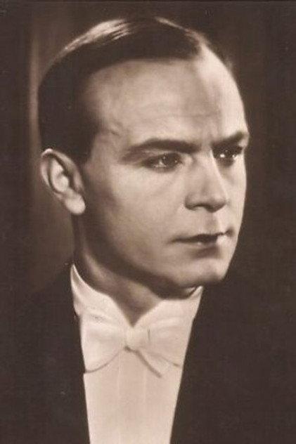Paul Hartmann - Actor Profile Photo